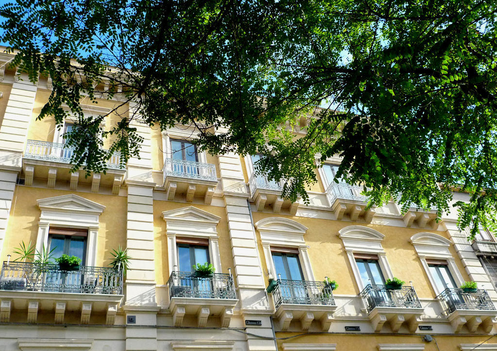5 Balconi B&B Catania Bagian luar foto